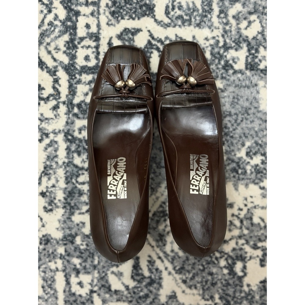 Salvatore Ferragamo Gancini Pumps 7 Brown Excellent Condition! Worn 1X - Picture 6 of 10